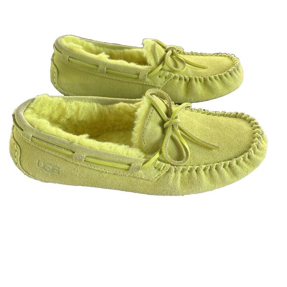 Ugg Dakota Ladies Cozy Suede Moccasin with Wool Blend Lining, Size 6  Color Lime - Picture 8 of 12